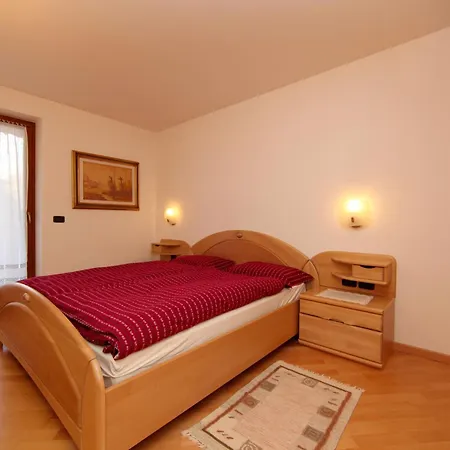 Holiday home Cesa Mattias - A Canazei